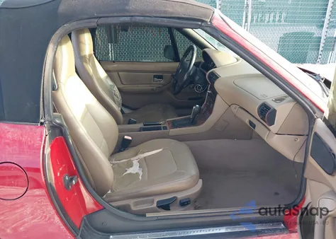 1997 BMW Z3 1.9L Roadster z USA, uszkodzony, nr VIN 4USCH7328VLB83274